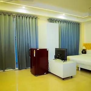3* Отель Lime Tree Luxury - Service Near Artemis Hospital ,gurgaon