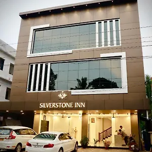 silverstone-inn.hotels-munnar.com/